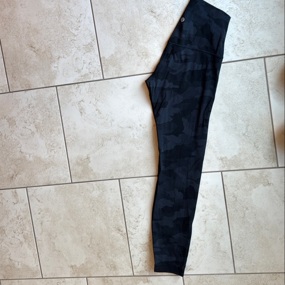 Lululemon Black Camo Leggings - Picture 3 of 3